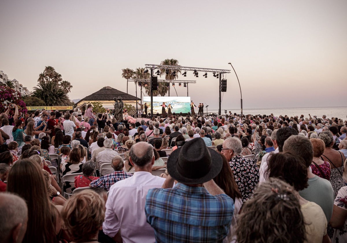 Actuaciones en la feria de Estepona.