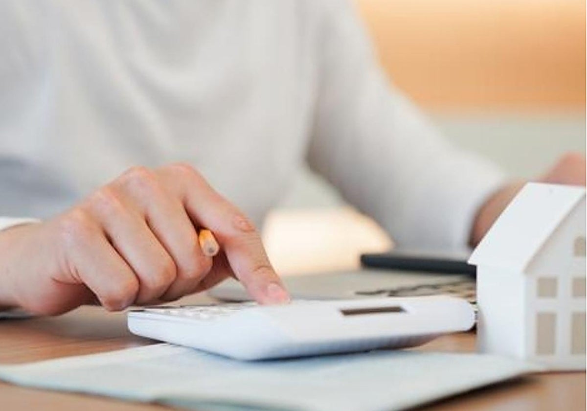 Las hipotecas son 250 euros más caras al mes tras un año de subida vertical del euríbor