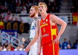 Nico Mannion y Alberto Díaz en un Italia-España.