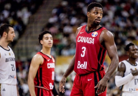 Melvin Ejim, durante un partido con Canadá.