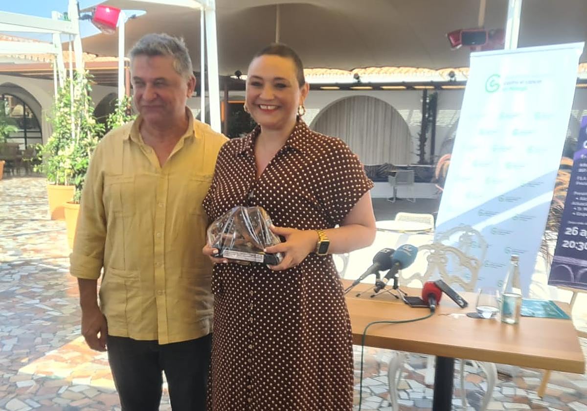 Joaquín Morales y Margarita del Cid, durante el homenaje.