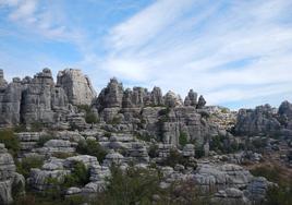 En la actualidad, hay varias rutas que permiten adentrarse en este espectacular 'karst'.