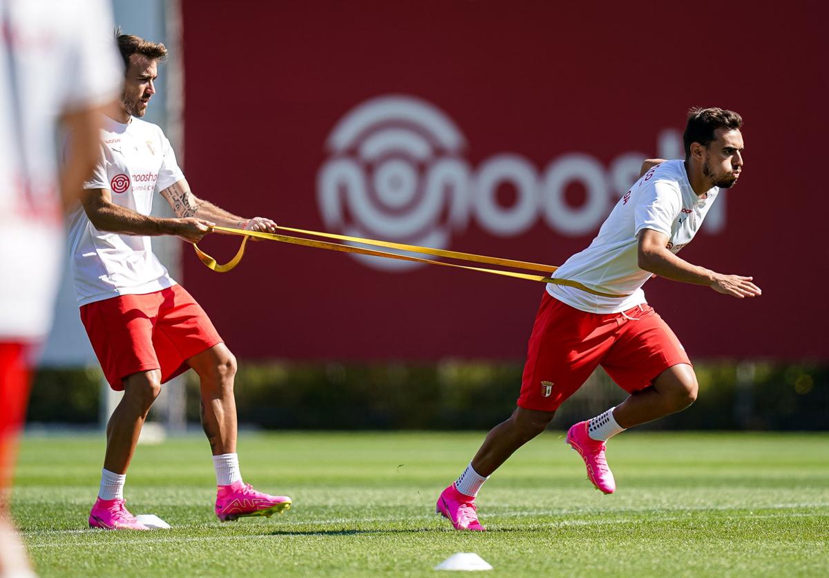 Ricardo Horta se ejercita en un entrenamiento reciente con el Braga, con el que se encuentra de pretemporada.