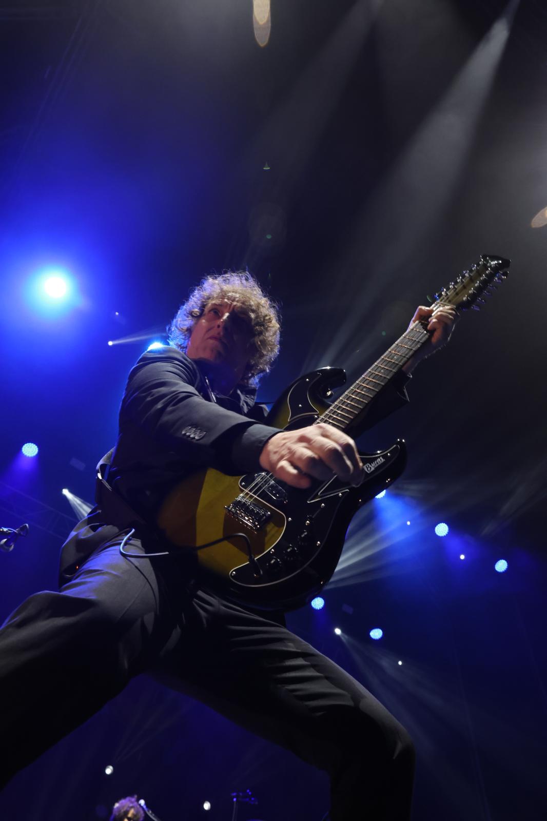 Loquillo reivindica el rock en su concierto en La Malagueta