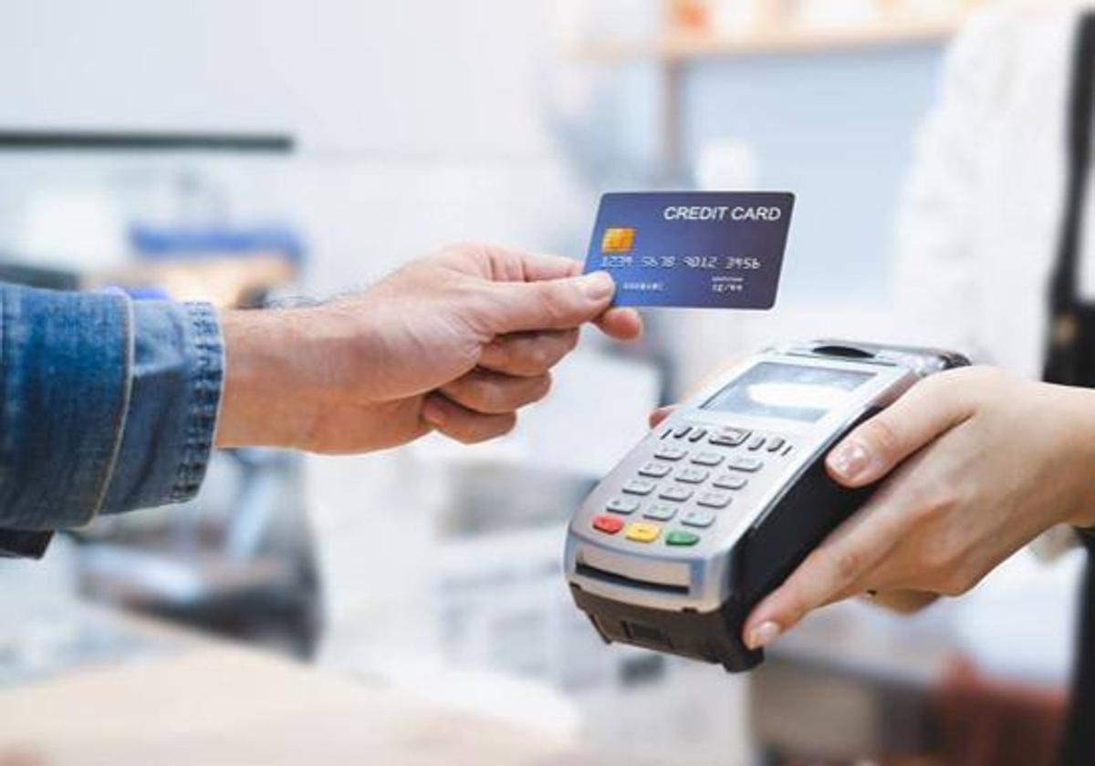 ¿Quiere copia? El Banco de España avisa de este error frecuente al pagar con tarjeta