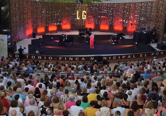 Éxito en el concierto de Laura Gallego en la Finca Municipal El Portón el pasado 30 de julio.