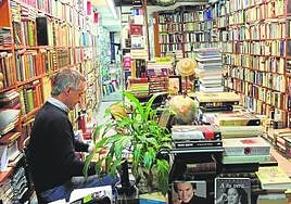 Así era la Librería Abadía cuando estaba en la calle Comedias.