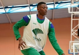 Yannick Nzosa, durante un entrenamiento.