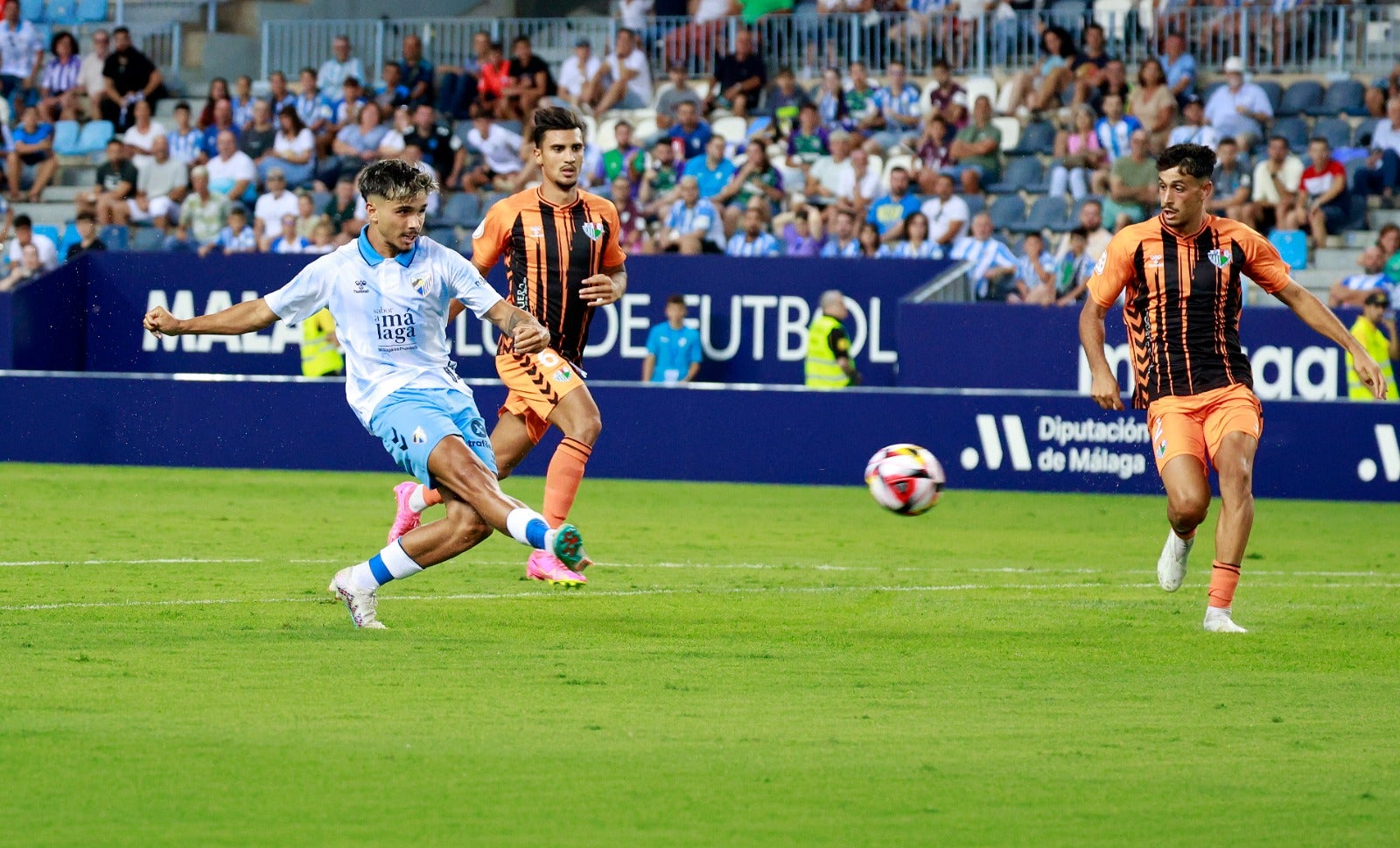 El Málaga y el Antequera disputan el Trofeo Costa del Sol