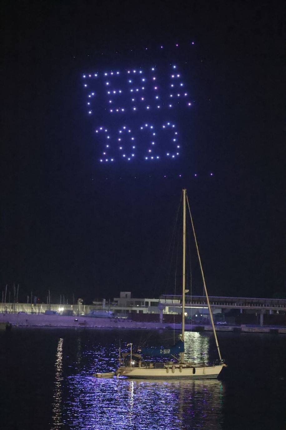 Un espectáculo de drones y los fuegos artificiales abren la Feria de Málaga 2023