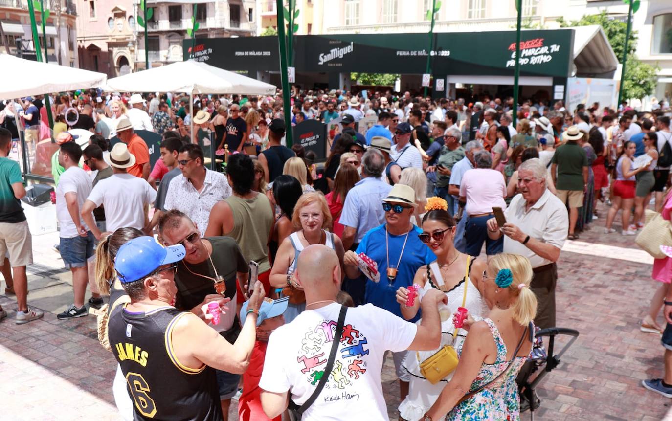 Música, baile y ambiente en la feria del Centro, este jueves