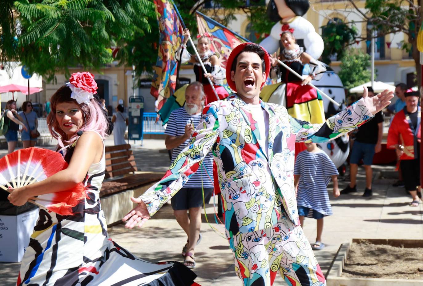 Pasacalles en la feria de los niños