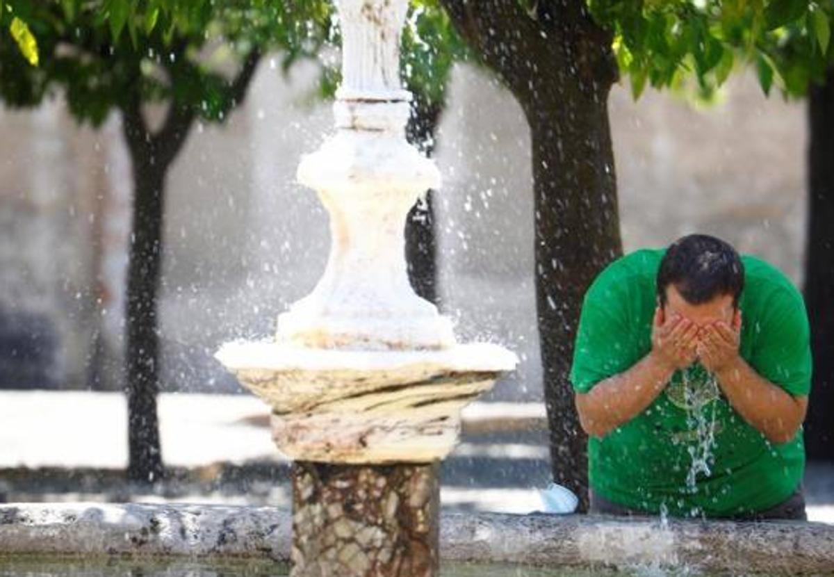 Aviso naranja por temperaturas de hasta 42 grados en Málaga este sábado