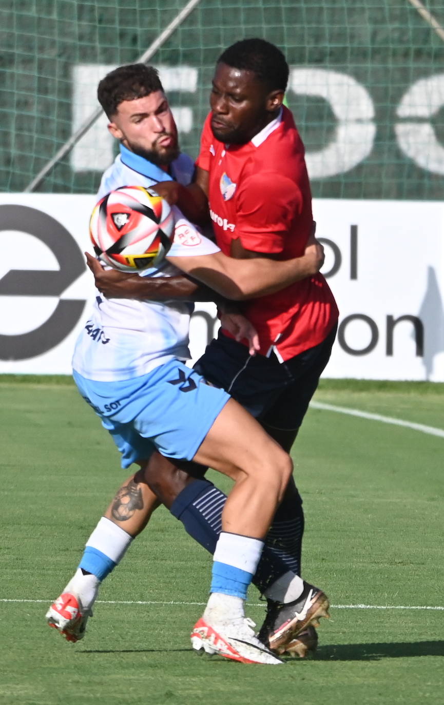 El Málaga-Estepona de pretemporada, en fotos