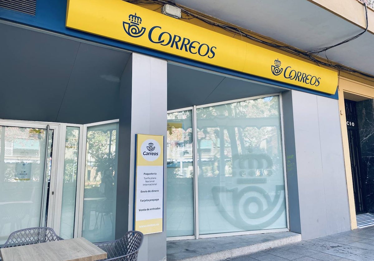 La oficina de Correos de Torre del Mar.