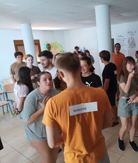 Imagen secundaria 2 - Tres imágenes del grupo de ucranianas que ha estado de intercambio en El Borge.