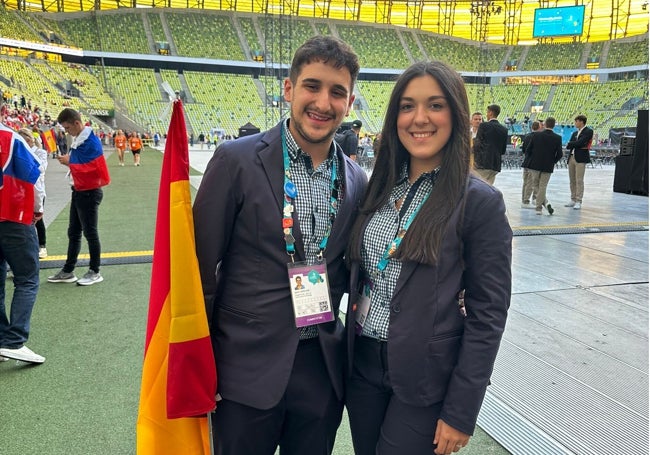 Javier y Lucía, en el AmberExpo Gdańsk, una de las sedes del Euroskills.