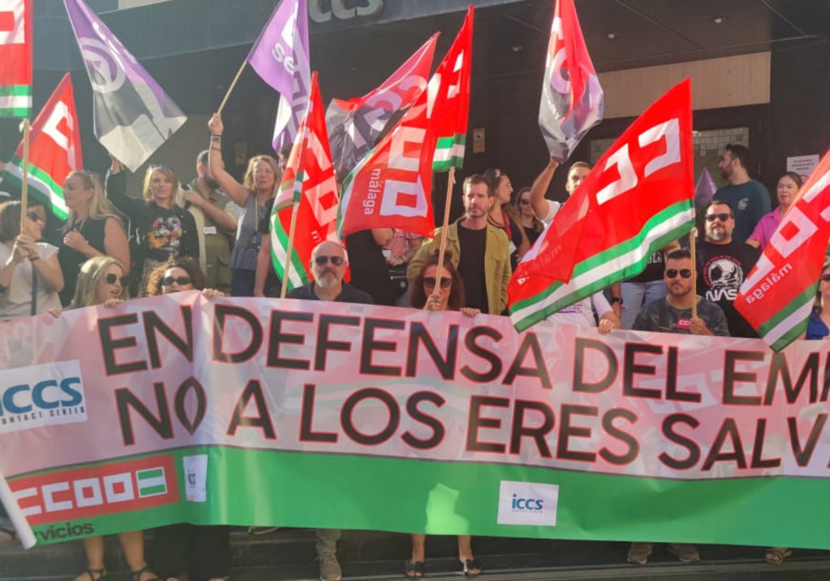 Protesta de los trabajadores de ICCS en Málaga.