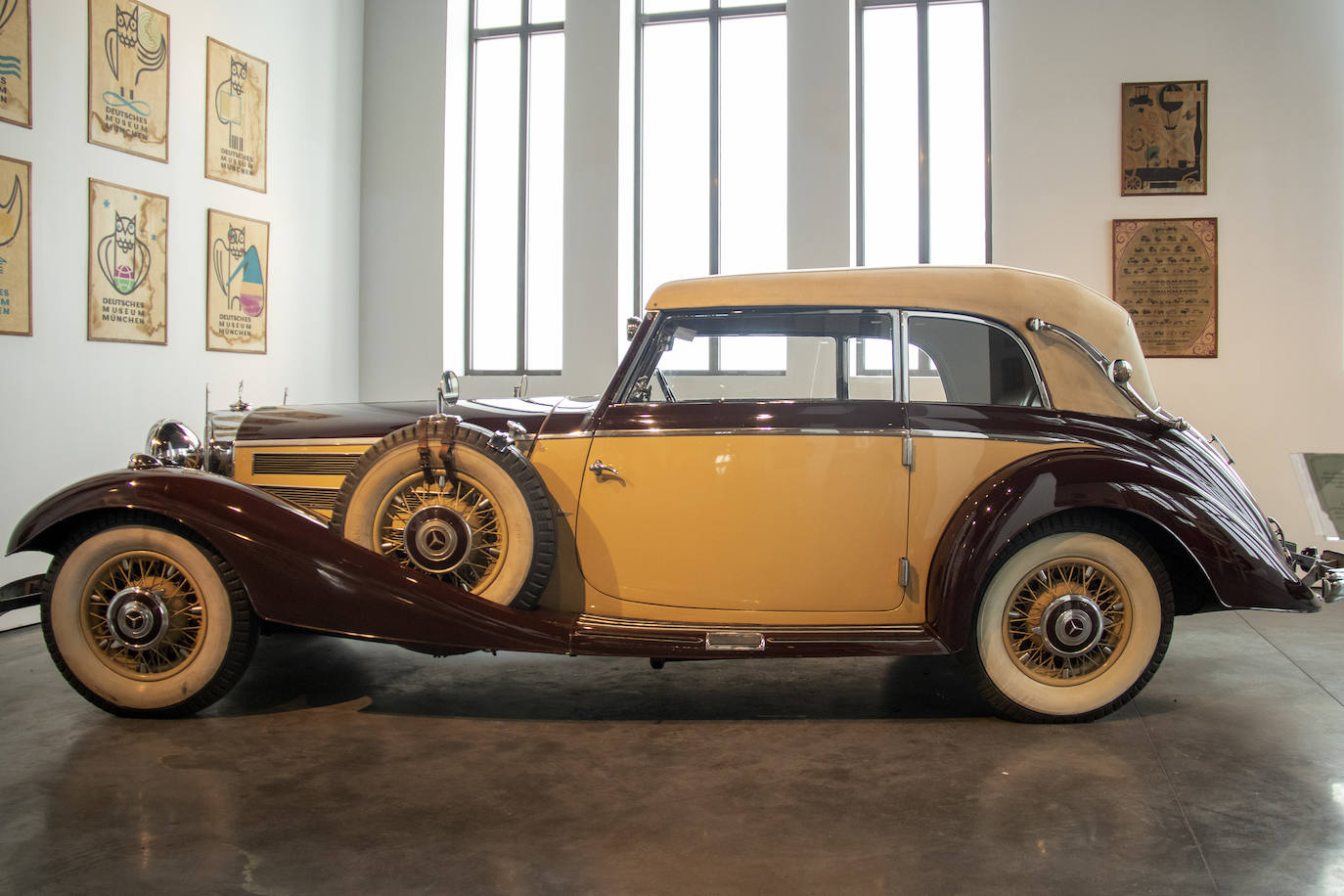 Se trata de uno de los vehículos más valiosos de la colección del Museo Automovilístico y de la Moda. Tan sólo se fabricaron 447 unidades de este modelo, de las cuales apenas quedan cincuenta en todo el mundo.