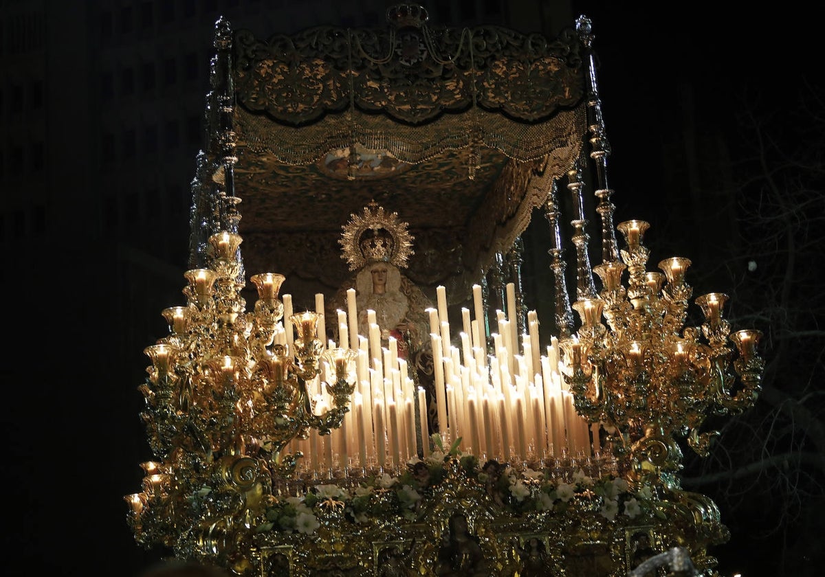 Proponen ante el Vaticano que la Virgen de la Esperanza de Málaga procesione en Roma en 2025