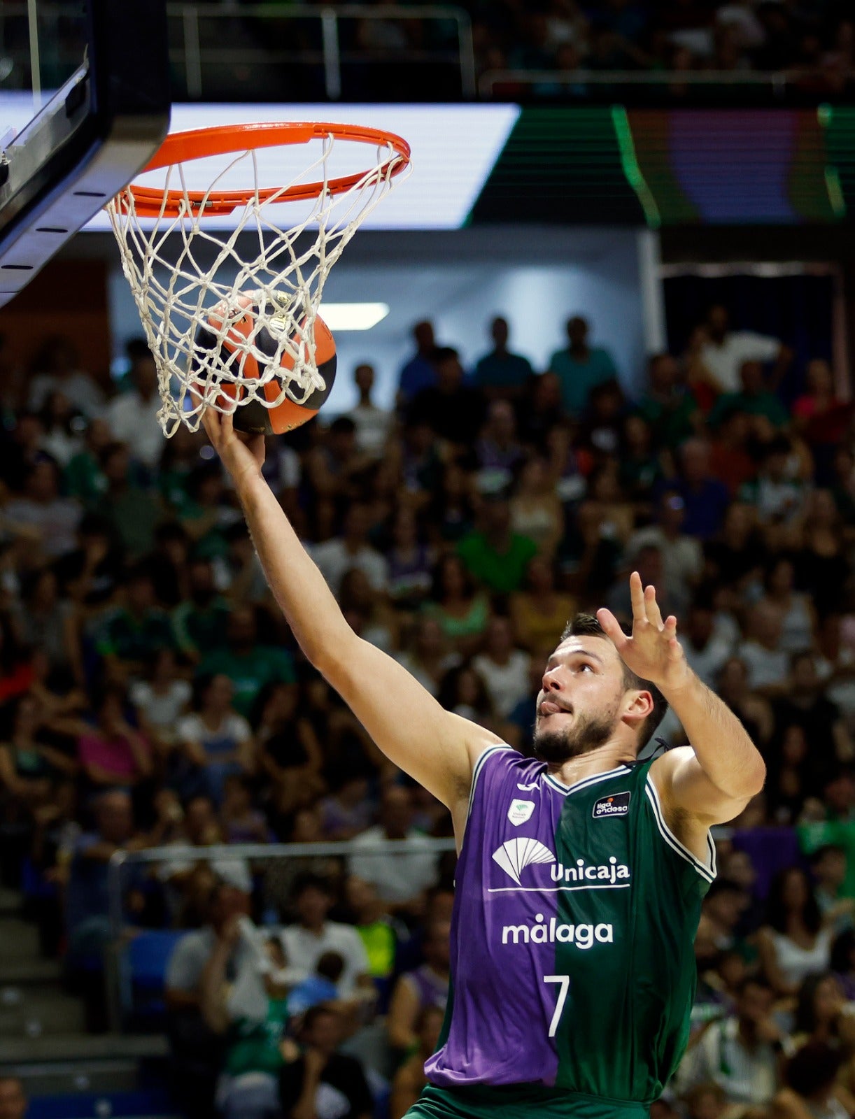 El Unicaja y el Real Madrid disputan la final del torneo Costa del Sol