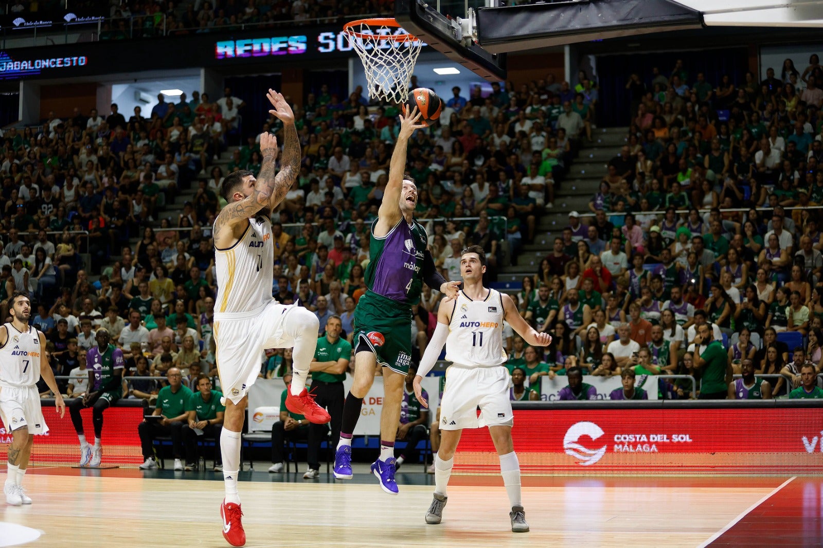 El Unicaja y el Real Madrid disputan la final del torneo Costa del Sol