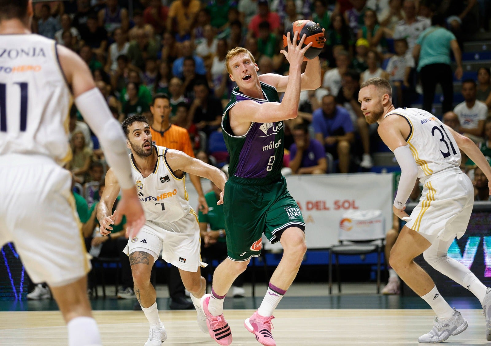 El Unicaja y el Real Madrid disputan la final del torneo Costa del Sol