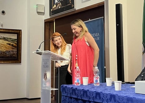 Imagen secundaria 1 - El acto, celebrado en el salón de actos de la Real Academia de Bellas Artes de San Telmo. 