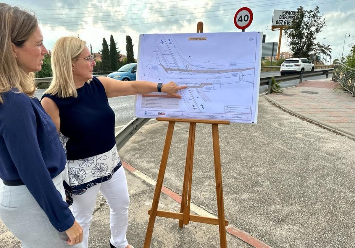 La alcaldesa y la concejal de Infraestructuras presentan el proyecto en la avenida Clemente Díaz.