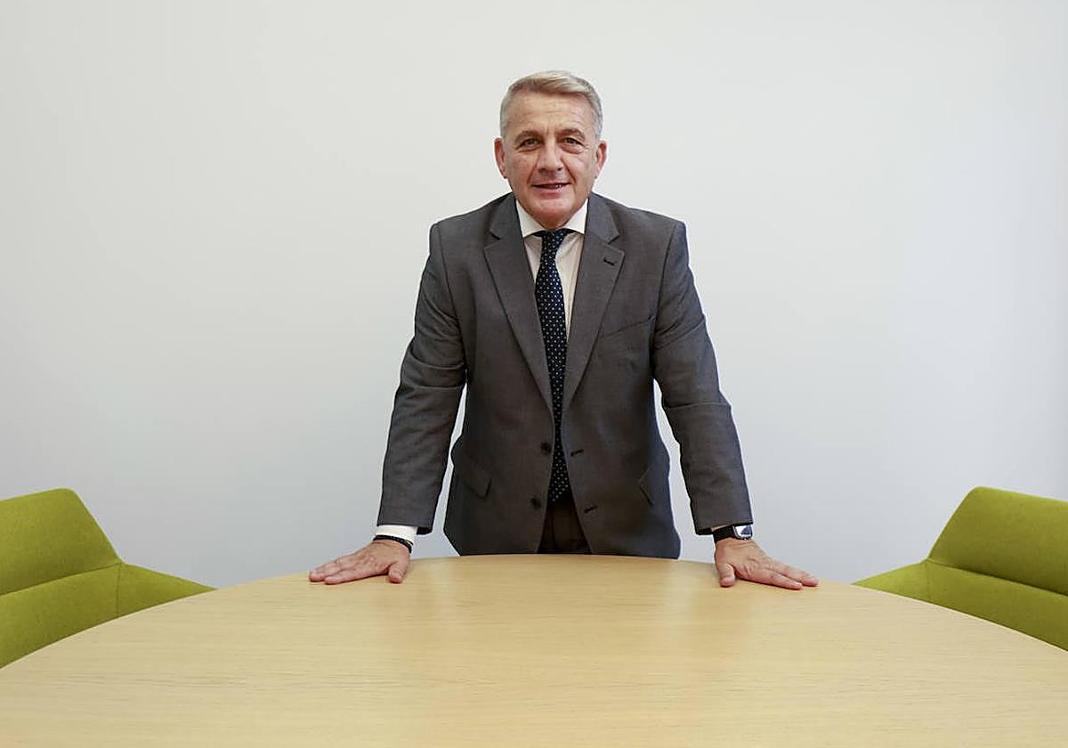 Rafael Romero, director de la oficina de Abante en Málaga, este jueves en sus oficinas de la calle Larios.