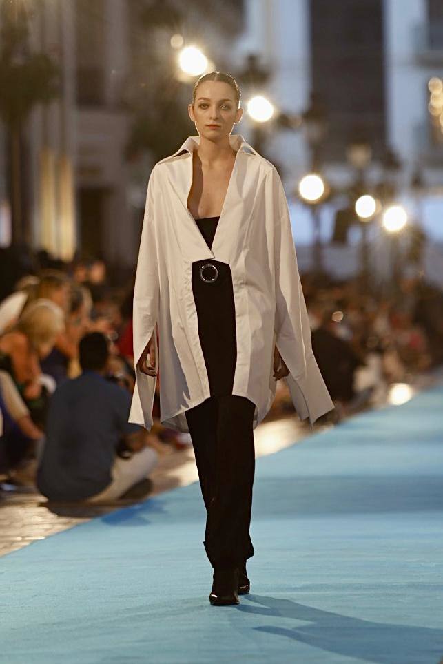 Pasarela Larios 2023: Desfile de Ángel Schlesser