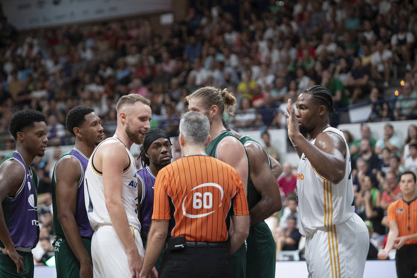 Final de la Supercopa Endesa: el Unicaja-Real Madrid, en imágenes