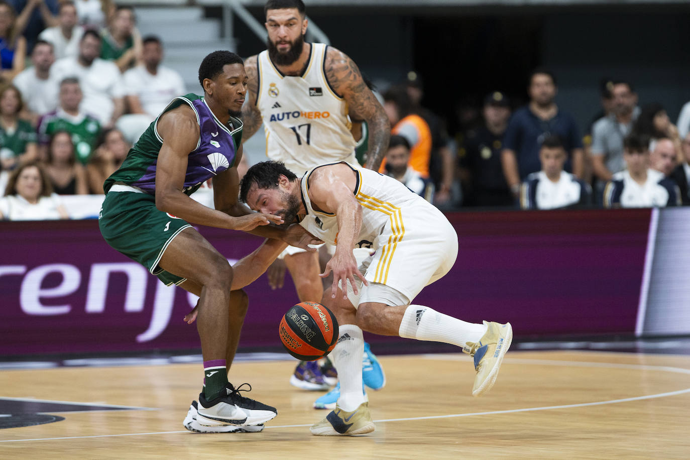 Final de la Supercopa Endesa: el Unicaja-Real Madrid, en imágenes