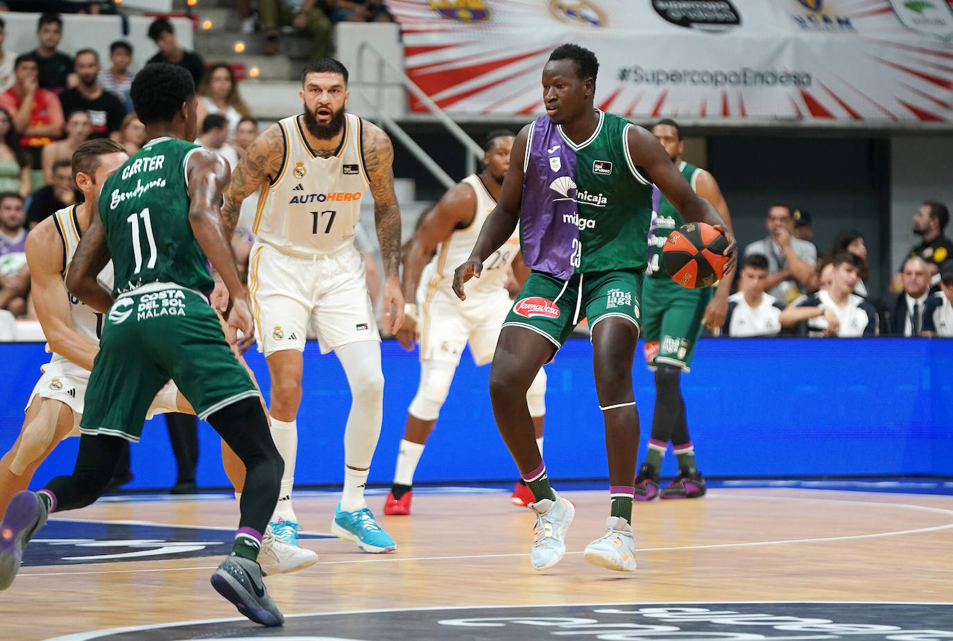 Final de la Supercopa Endesa: el Unicaja-Real Madrid, en imágenes