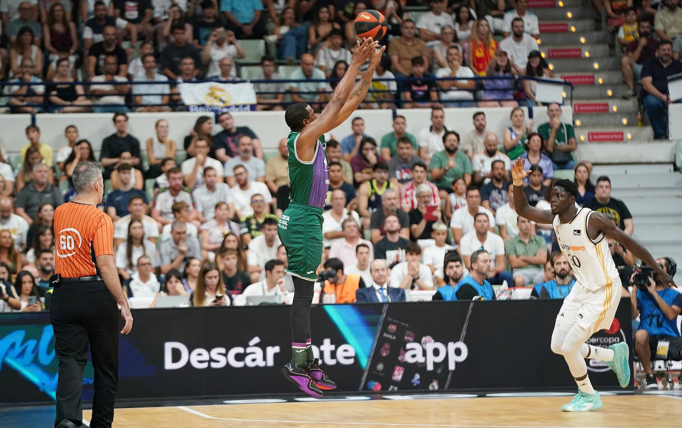 Final de la Supercopa Endesa: el Unicaja-Real Madrid, en imágenes