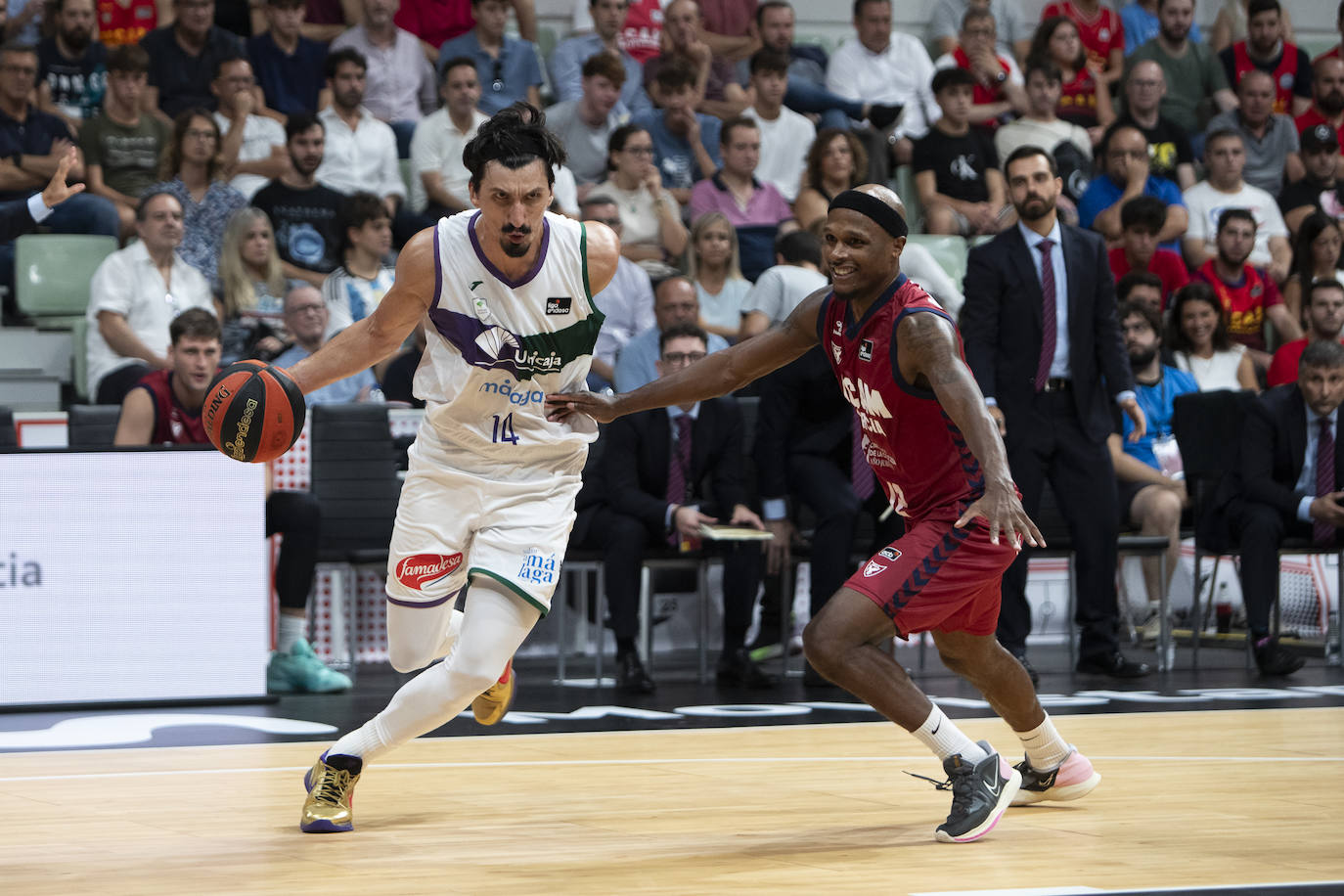 Las mejores imágenes del partido del Unicaja frente al UCAM