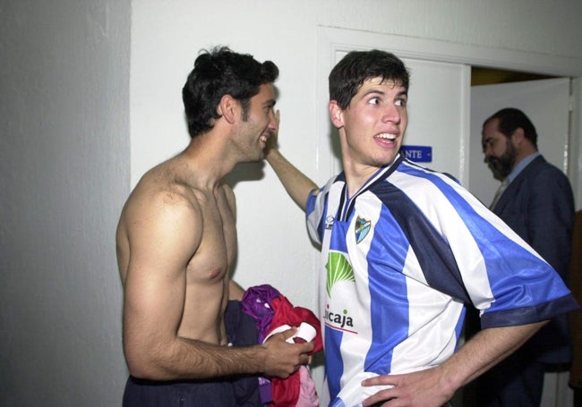 Luque (derecha), con Fernando Sanz, en su primera etapa en el Málaga (1999-2000).