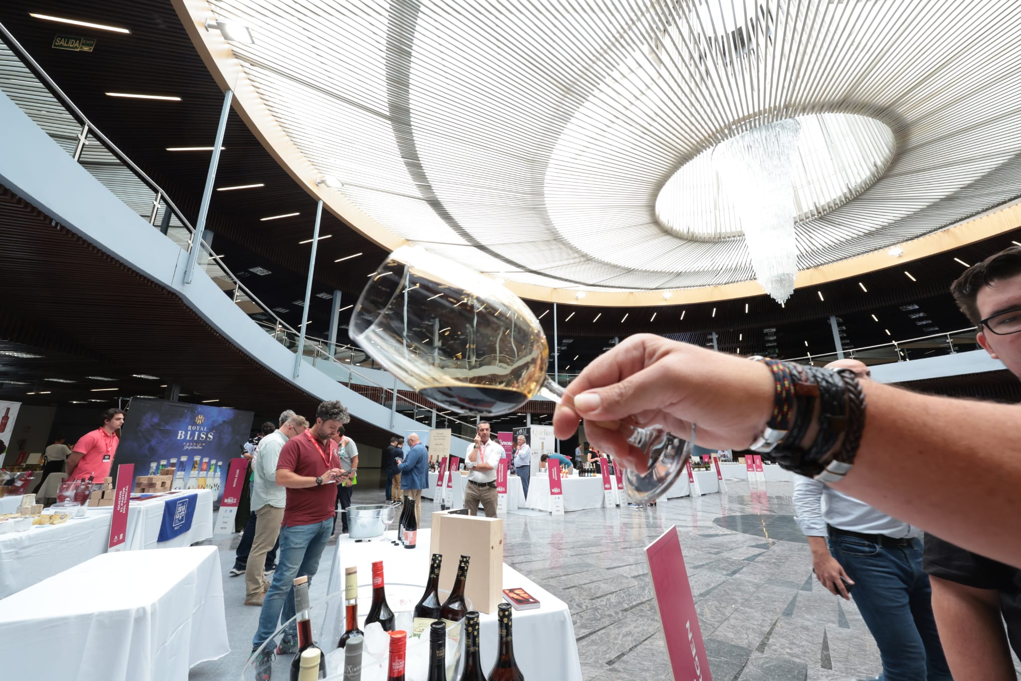 El mundo del vino vuelve a citarse en SUR Wines &amp; Gourmet