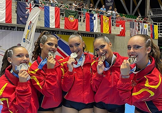 El cuarteto malagueño Artenisa, subcampeón del mundo júnior de patinaje