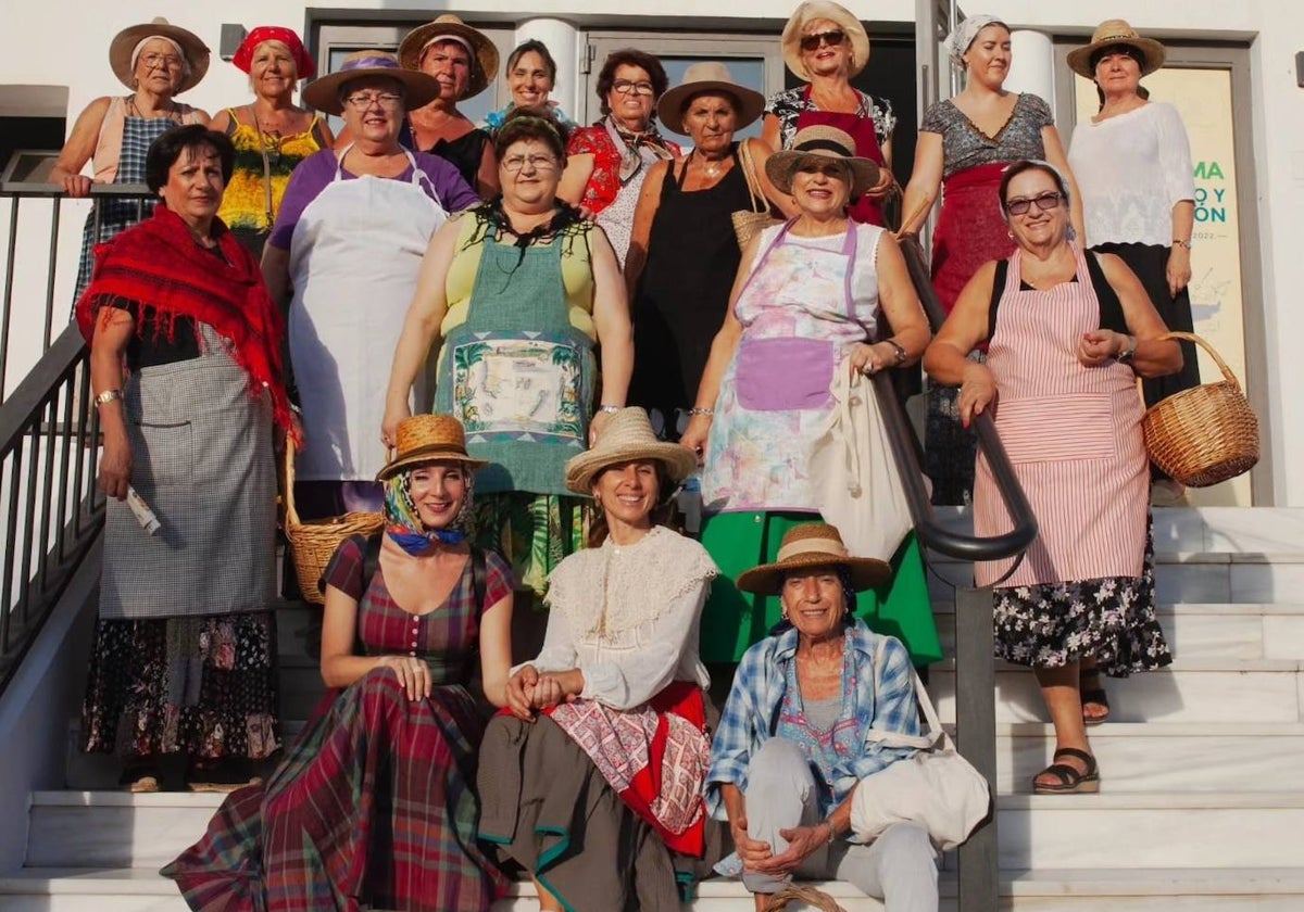 El grupo de mujeres durante las Rutas Violetas del Guadalhorce.