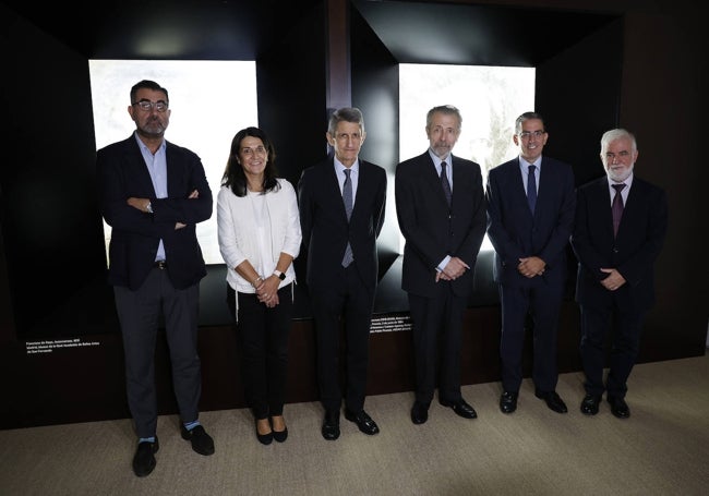 José María Luna, Emilia Garrido, José M. Domínguez, Hernán Cortés, Sergio Corral y Javier de Blas, en la presentación.