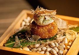 Las croquetas de ramen con huevo poché de Yugò