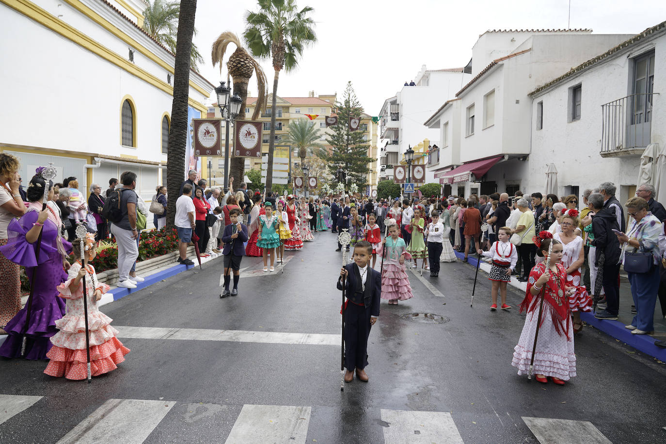 San Pedro Alcántara arropa a su patrón en el día grande de la Feria