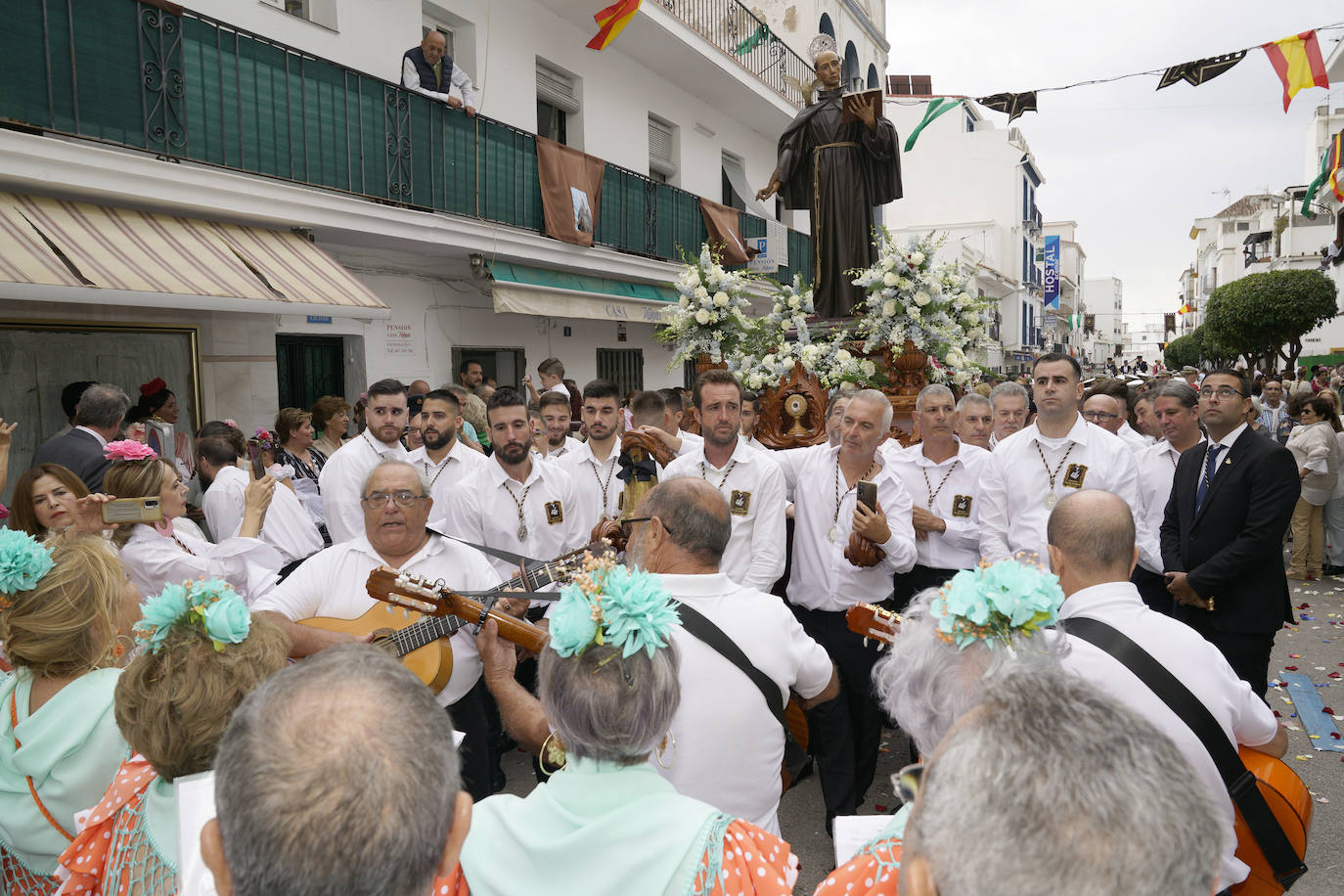 San Pedro Alcántara arropa a su patrón en el día grande de la Feria