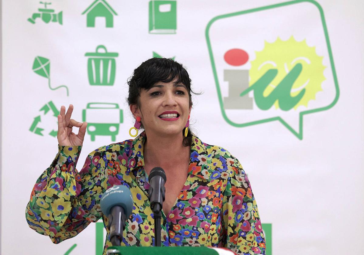 Toni Morillas, durante su intervención tras resultar elegida coordinadora provincial de IU.