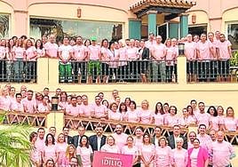La marea rosa inunda Idiliq el Día contra el Cáncer
