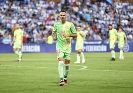 Manu Molina, en el partido que jugó de titular en Huelva hace unas semanas.