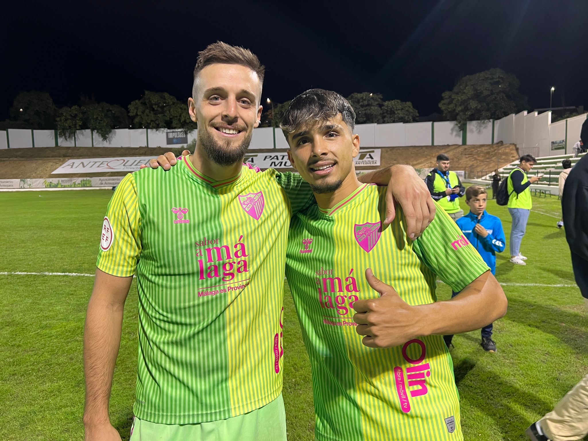 Genaro y Kevin, los goleadores del Málaga en la victoria por 0-2 contra el Antequera.