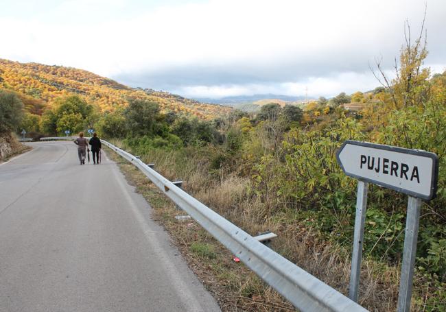 Entre Pujerra e Igualeja hay enclaves que se vuelven espectaculares en otoño.