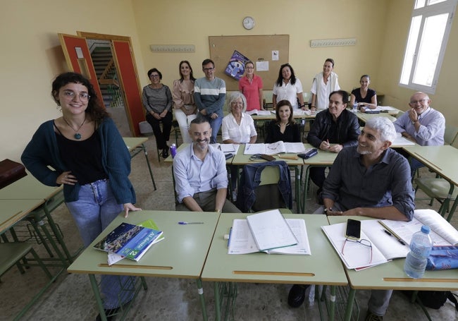 Elisa Mauri, con uno de los grupos de italiano de la Escuela Oficial de Idiomas.